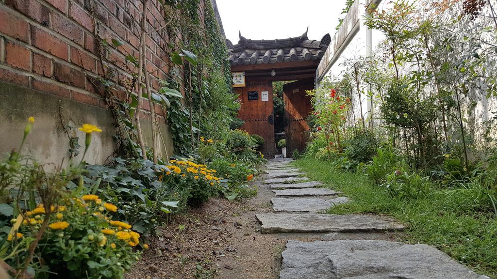 Inyeon Hanok Guesthouse Jeonju Exterior photo