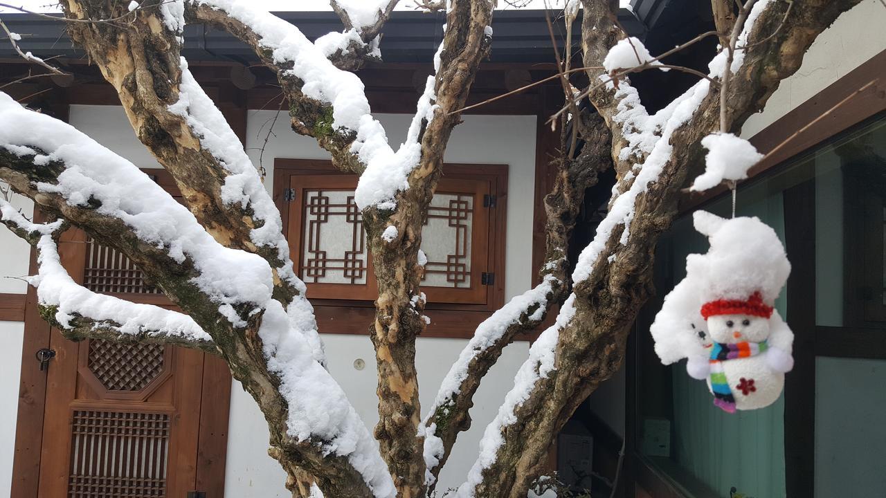Inyeon Hanok Guesthouse Jeonju Exterior photo