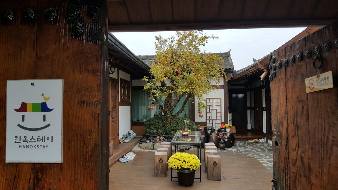 Inyeon Hanok Guesthouse Jeonju Exterior photo