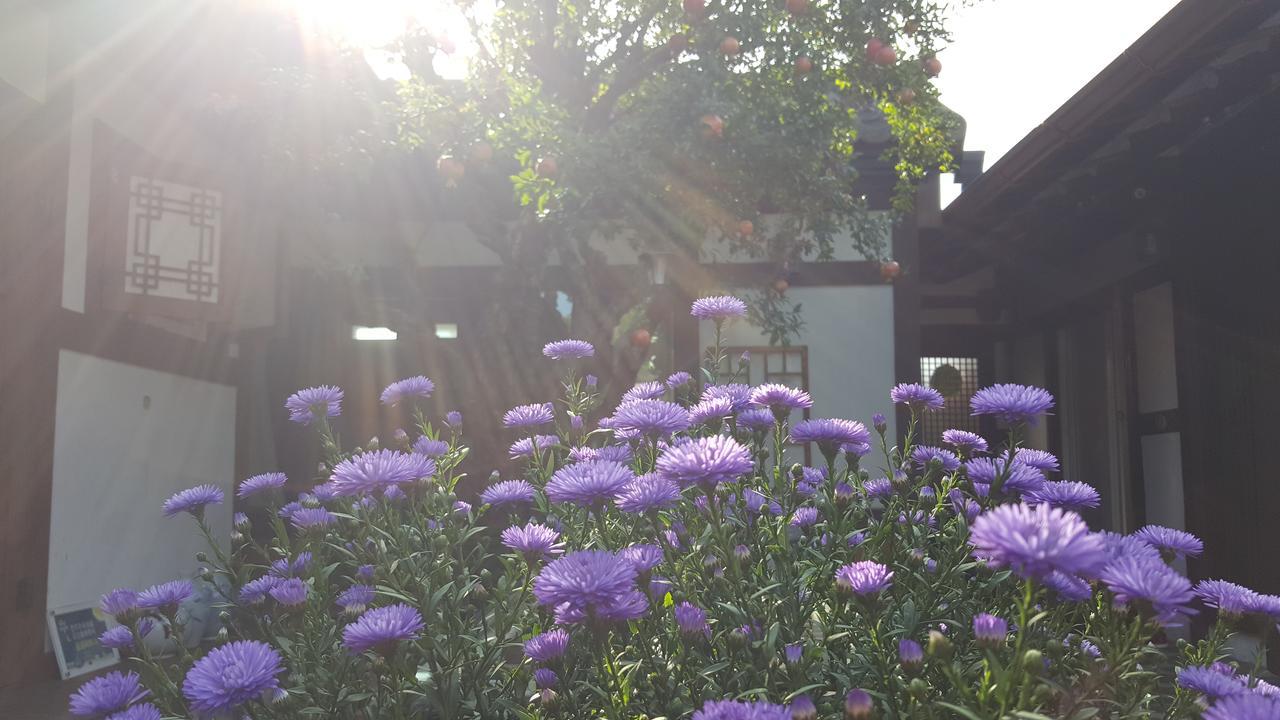 Inyeon Hanok Guesthouse Jeonju Exterior photo
